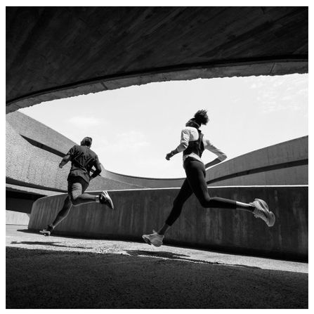 Apple Watch Ultra 2 (GPS + Cellular) 49 mm Caixa de Titânio com Pulseira Oceano Laranja