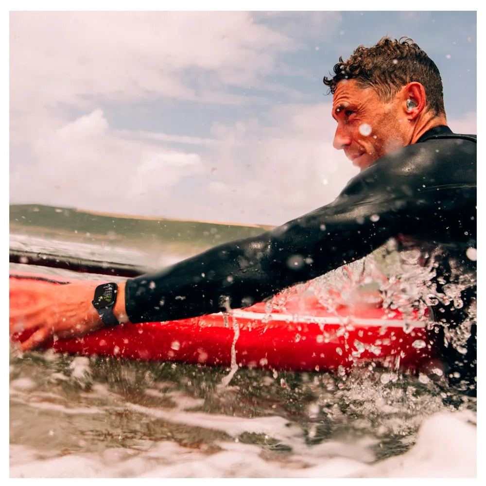 Apple Watch Series 10 (GPS + Cellular 46 mm) Caixa de Alumínio Prateada, Pulseira Loop Esportiva Nuvem Azul