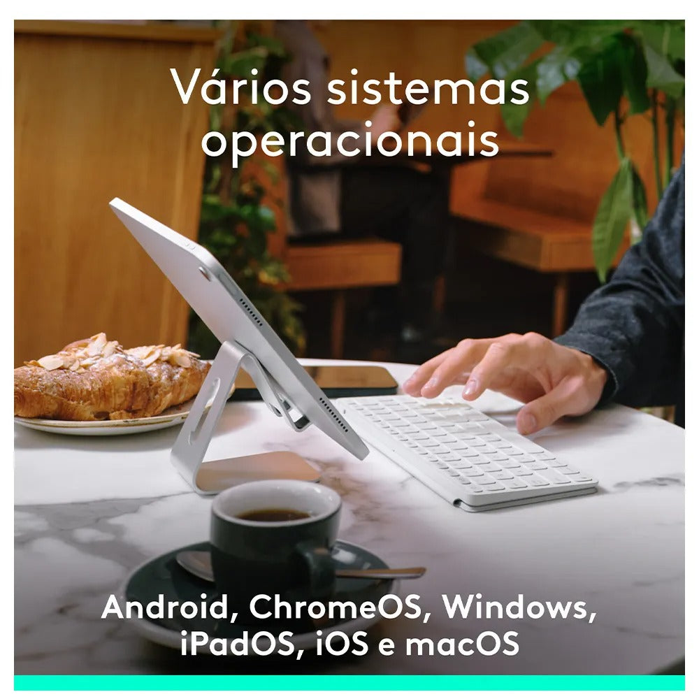 Teclado sem Fio Portátil Logitech Keys-To-Go 2 para Tablets, iPad, com Capa Integrada e Conexão Bluetooth - Cinza Claro