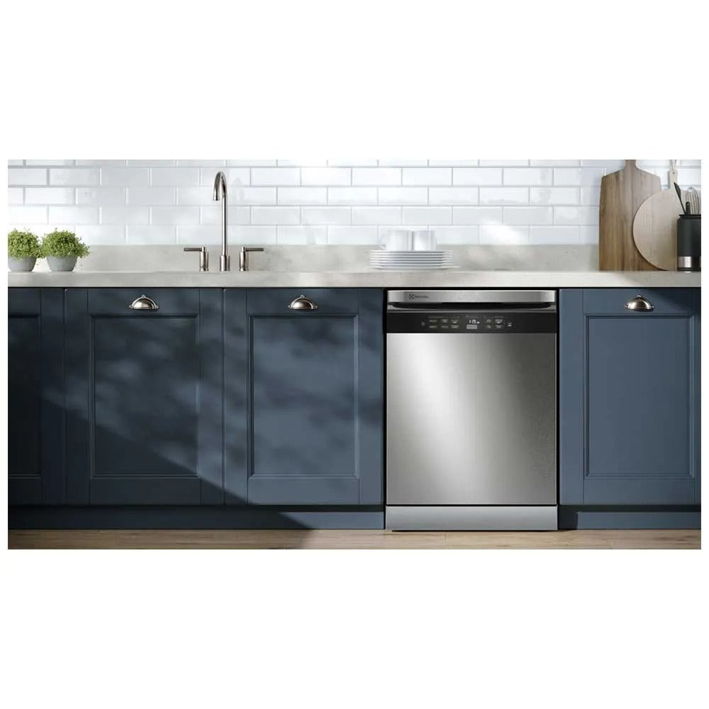Lava-Louças Electrolux com a porta Inox, 14 Serviços, 07 Programas de Lavagem e Função Higienizar Compras - LL14X