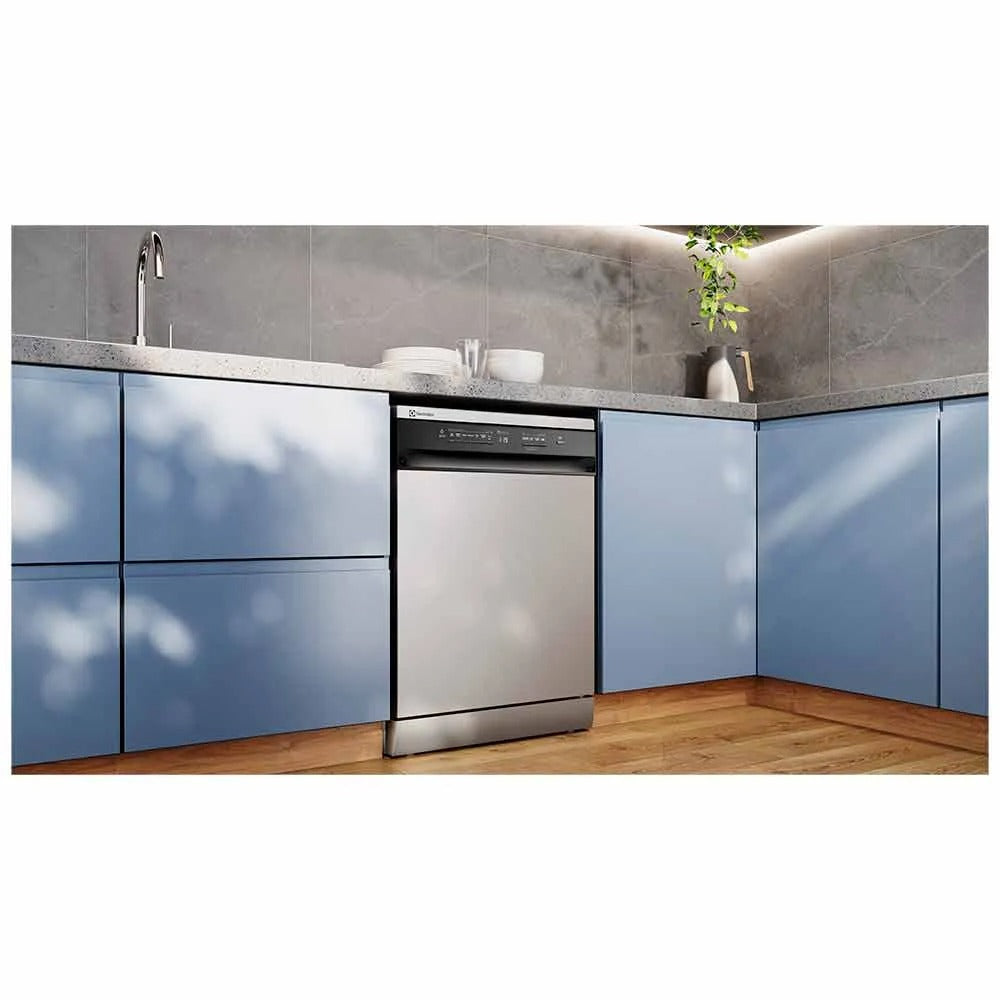 Lava-Louça Electrolux 14 Serviços Inox com Programa Lava e Seca 50' LS14E
